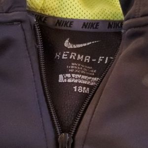 Nike (Swoosh Symbol wore off) 18M zipper hoodie